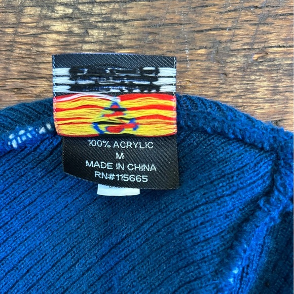 DC Comics Superman Blue and White Kids Beanie - Picture 4 of 4